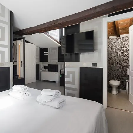 Hotel Deco 2*
