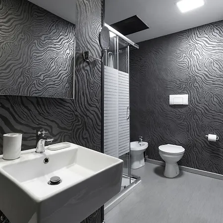 Hotel Deco 2*