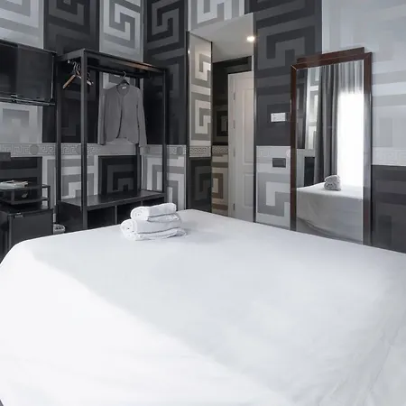 Otel Deco