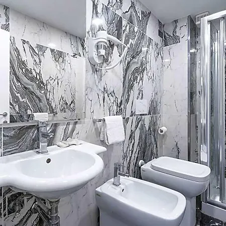 Deco Отель 2*