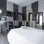 Deco Hotel 2*
