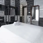 Hotel Deco