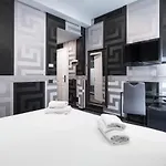 Deco Hotel