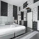 Deco Hotel 2*